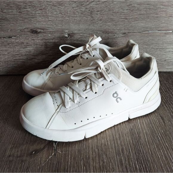 On Running Shoes - On Running White Low-Top Athletic Sneakers